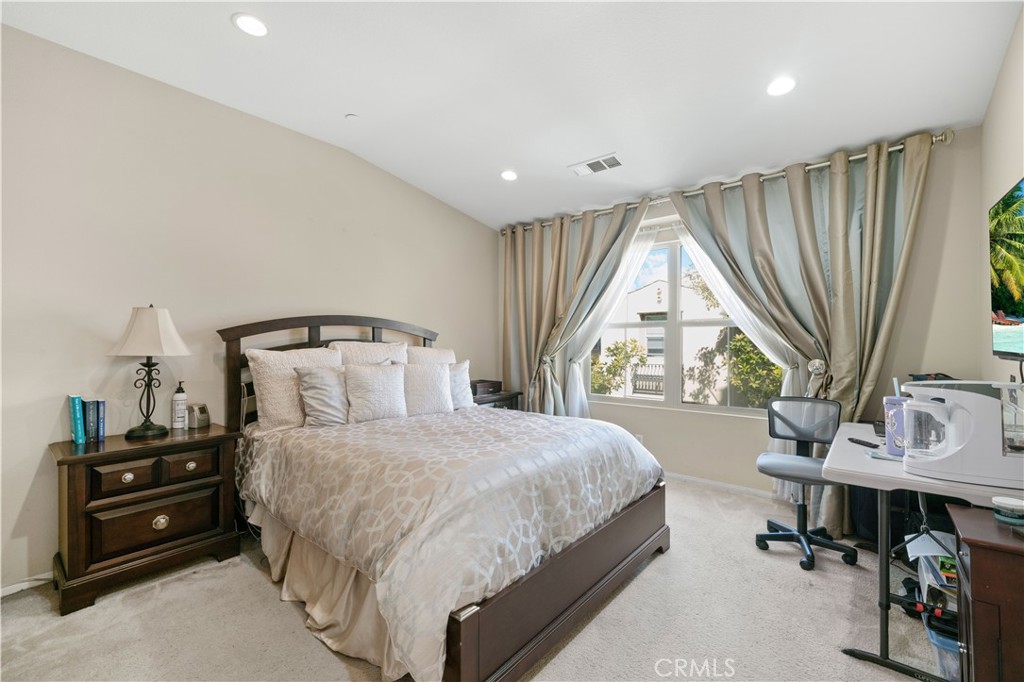 142 Hedge Bloom, Irvine CA 92618 - photo 8