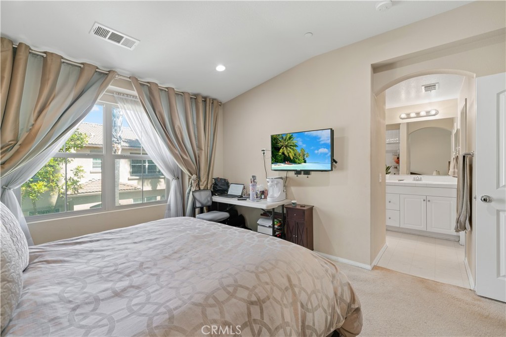 142 Hedge Bloom, Irvine CA 92618 - photo 9