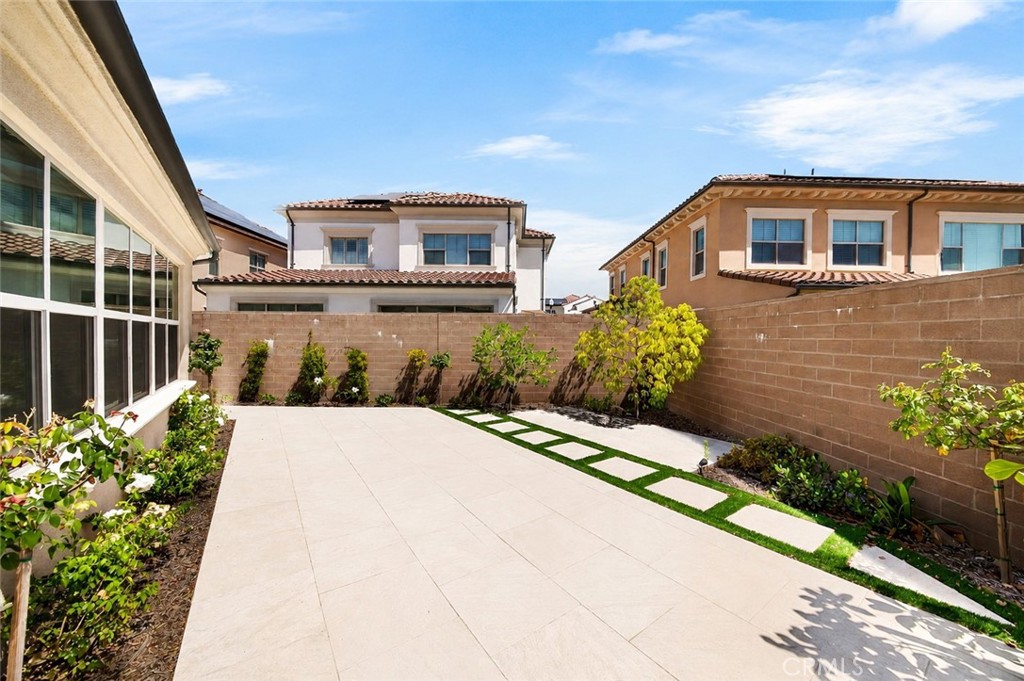 142 Sabbia, Irvine CA 92602 - photo 47