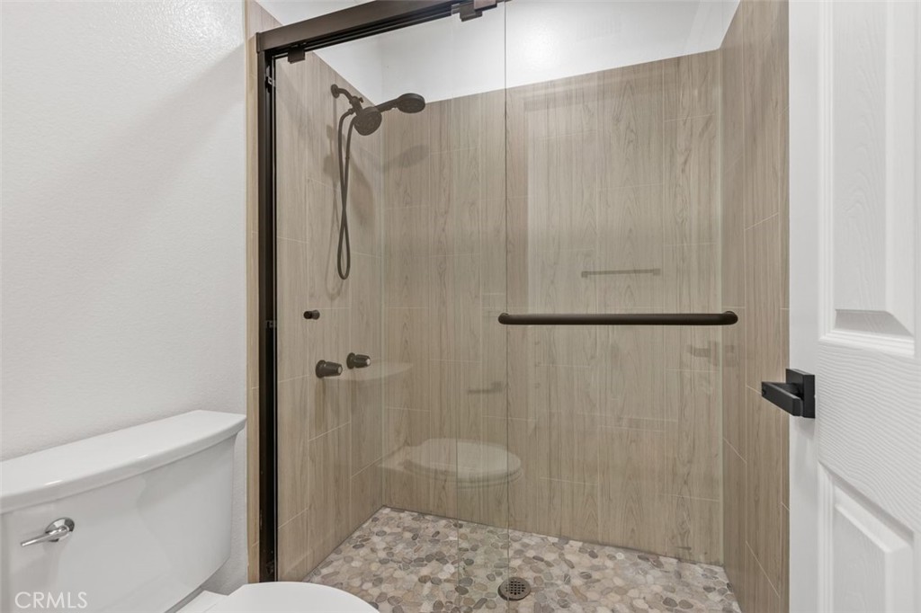 Upgraded shower - 142 Stanford Court 71, Irvine CA 92612 - photo 25