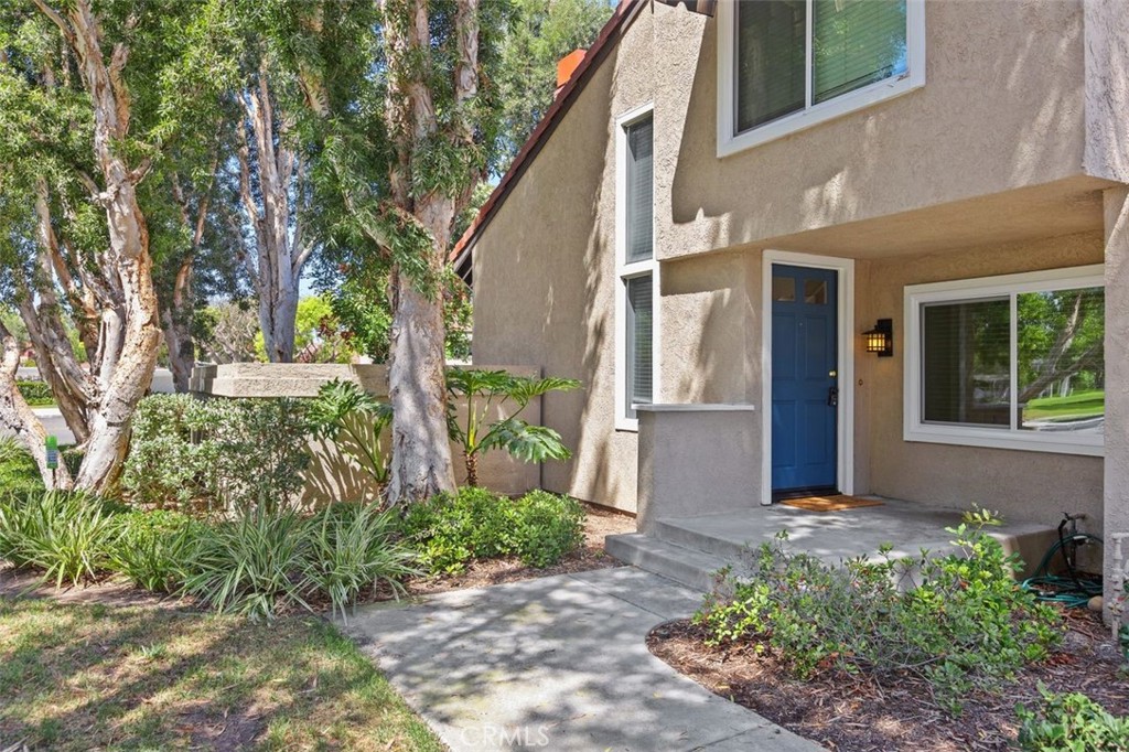 Front view - 142 Stanford Court 71, Irvine CA 92612 - photo 34