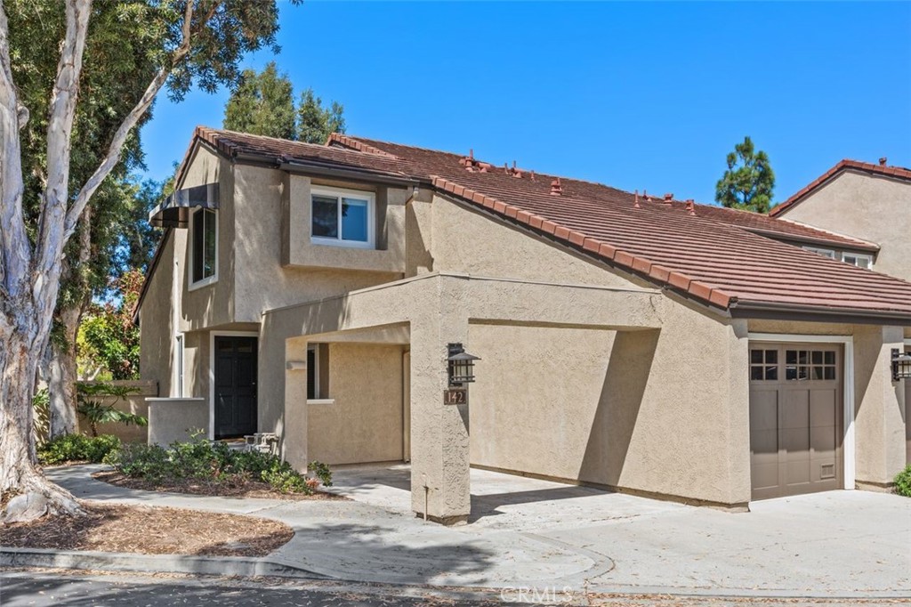 Side view - 142 Stanford Court 71, Irvine CA 92612 - photo 35