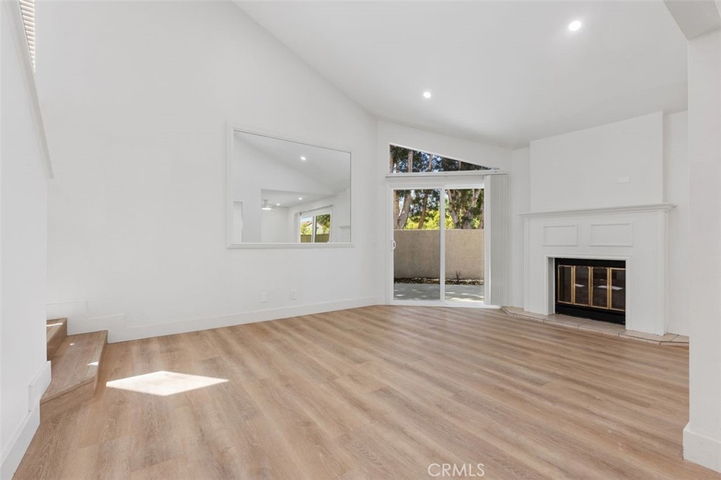 Great Room - 142 Stanford Court 71, Irvine CA 92612 - photo 5