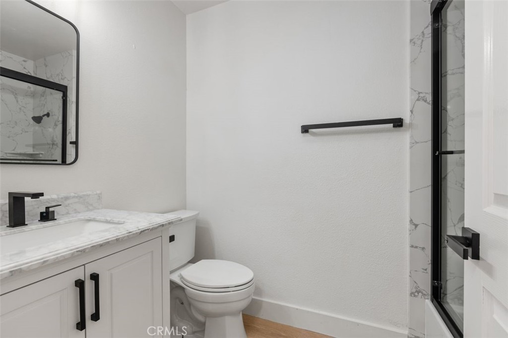 First primary bath - 142 Stanford Court 71, Irvine CA 92612 - photo 18