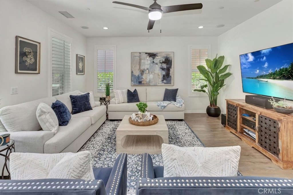 142 Yellow Daisy, Irvine CA 92618 - photo 18