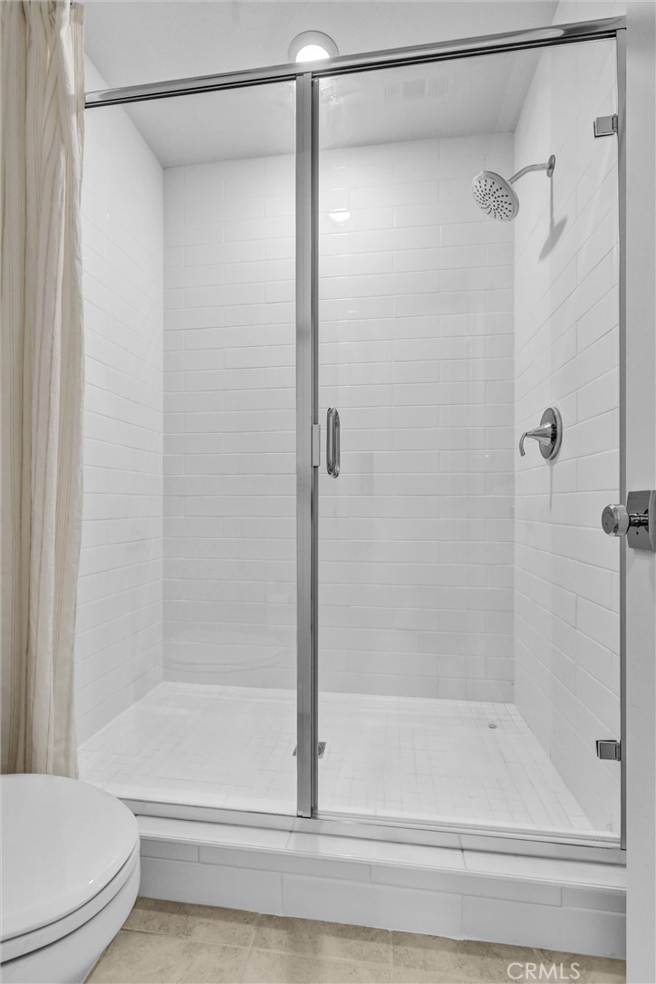 Walk-in shower - 143 Baluster, Irvine CA 92618 - photo 20