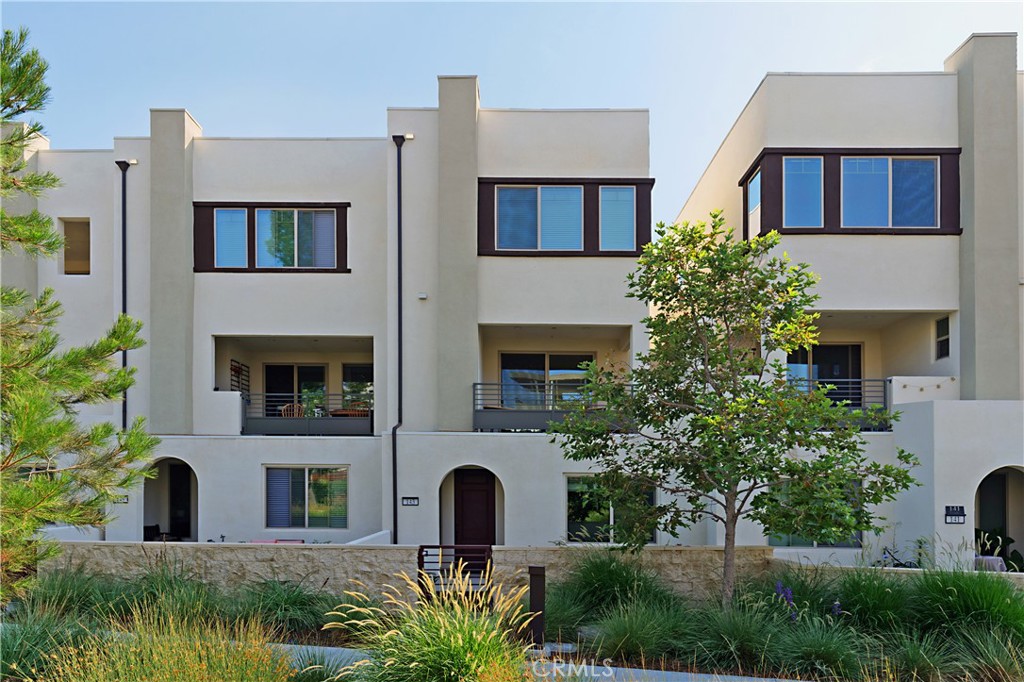 143 Frame, Irvine CA 92618 - photo 1