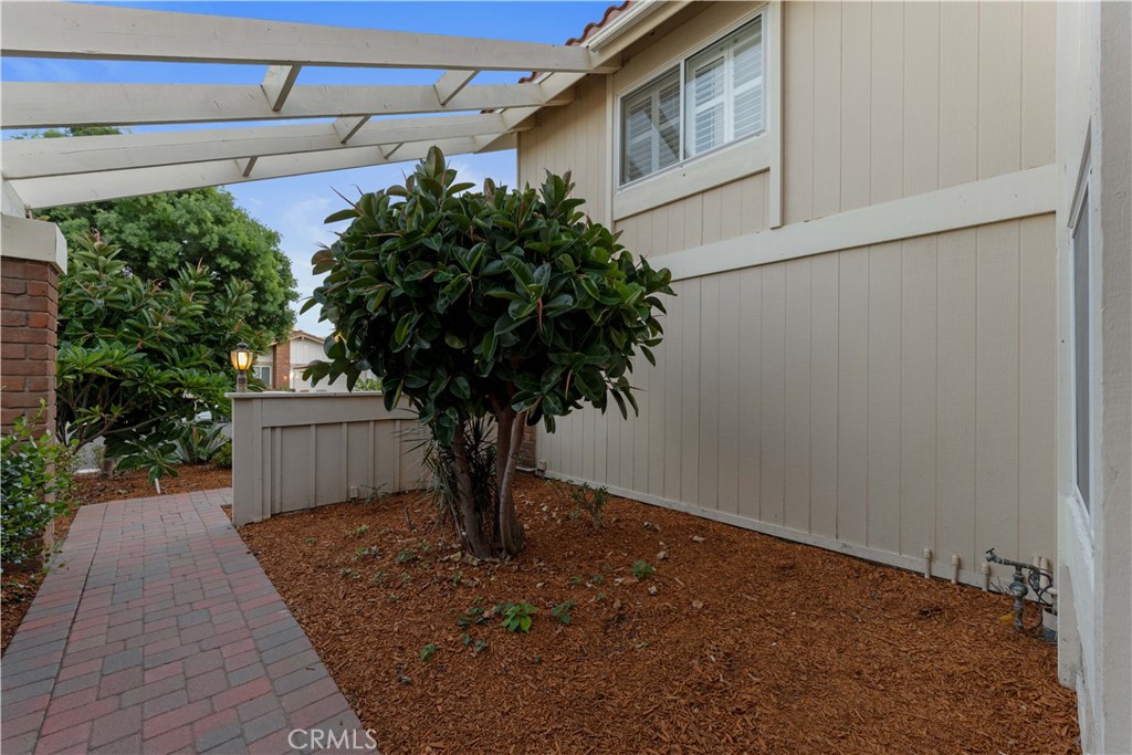 14391 Gibraltar Ave., Irvine CA 92606 - photo 3