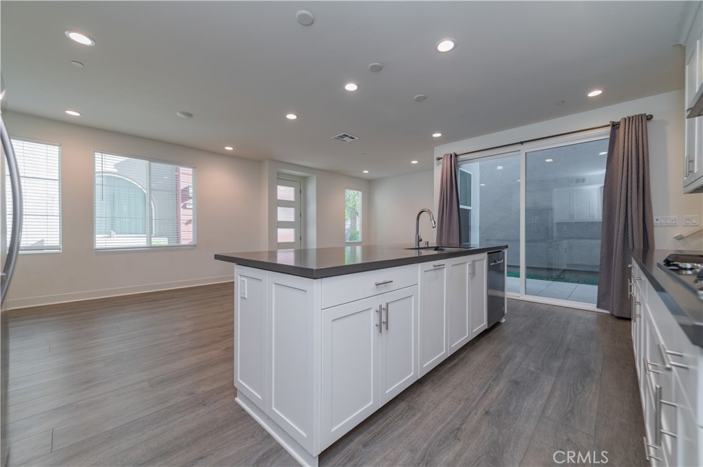 144 Allusion, Irvine CA 92618 - photo 5