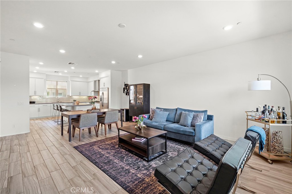 Perfect space for family or group gatherings. - 144 Paramount, Irvine CA 92618 - photo 11