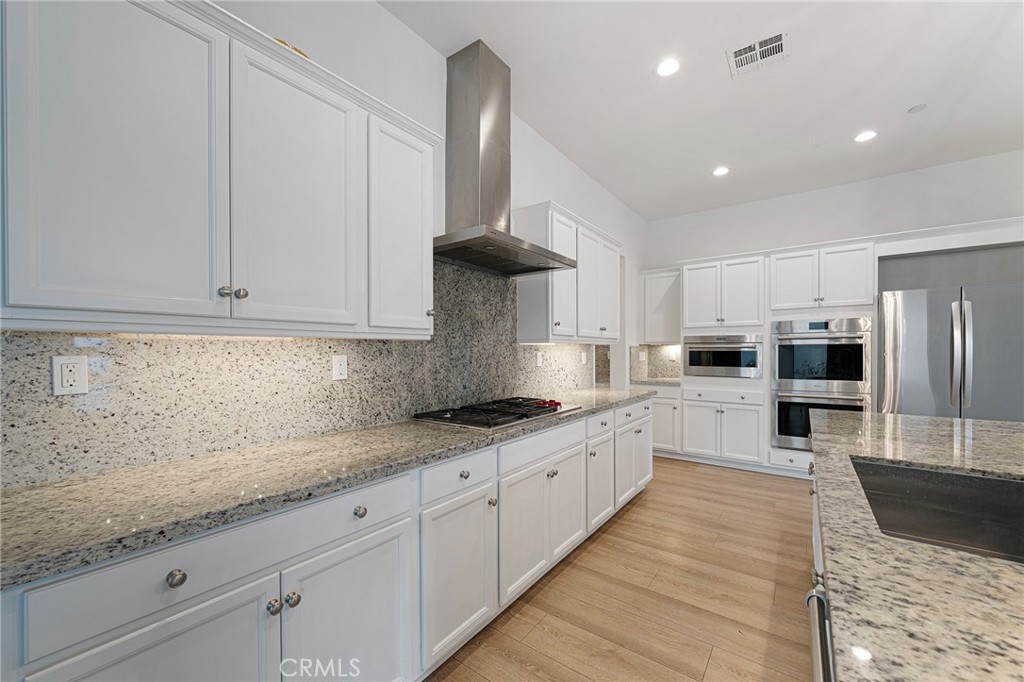 145 Bosal, Irvine CA 92618 - photo 17