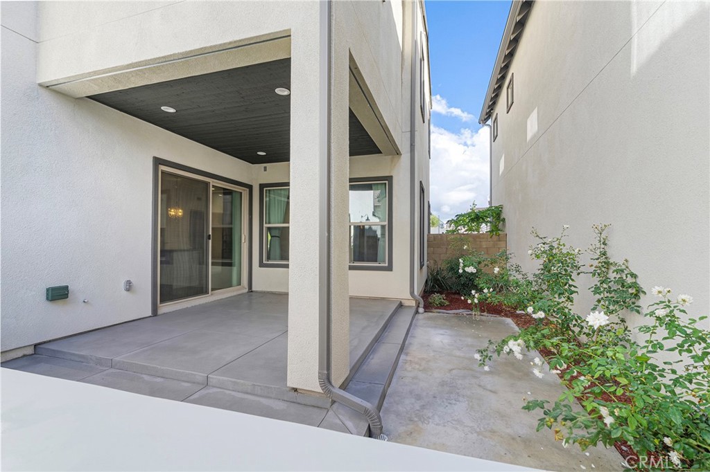 145 Bosal, Irvine CA 92618 - photo 25