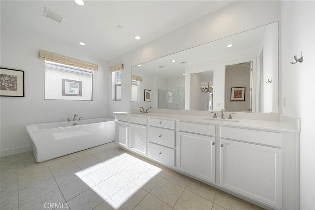 145 Bosal, Irvine CA 92618 - photo 32