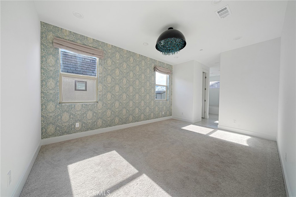 145 Bosal, Irvine CA 92618 - photo 35
