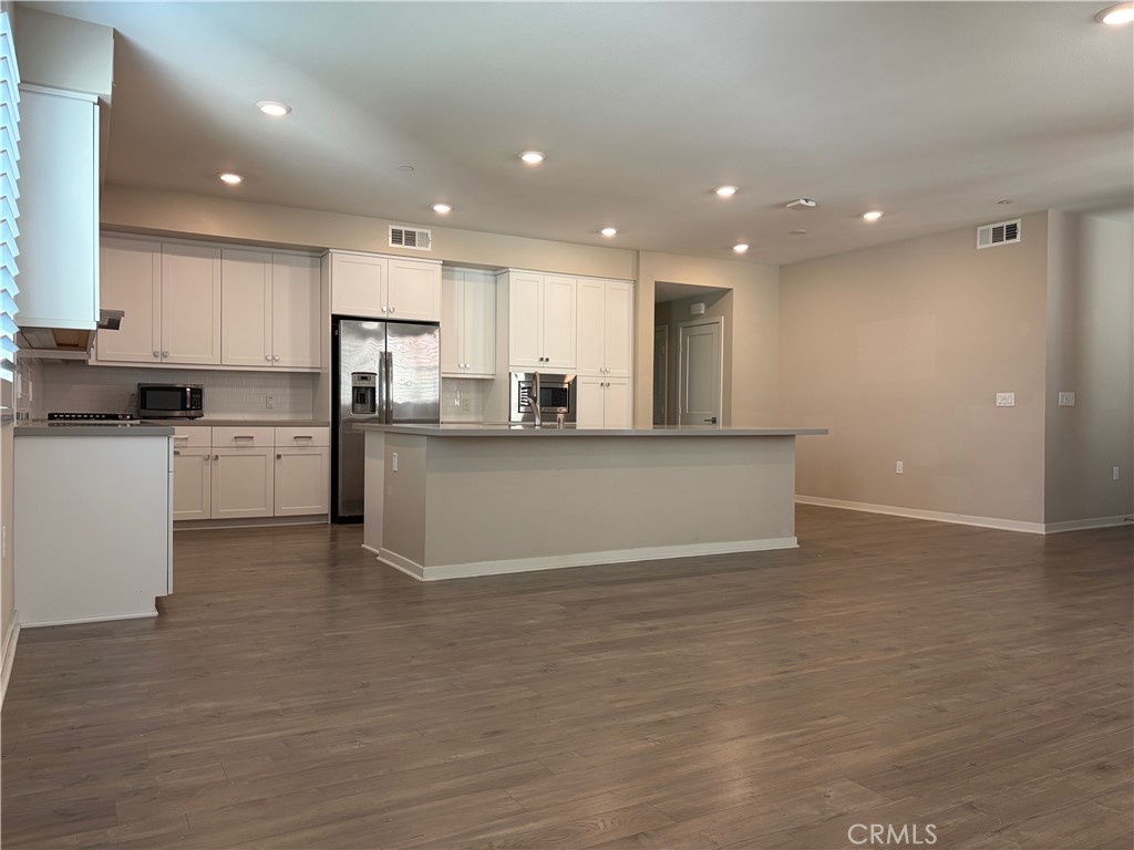 145 Bowery, Irvine CA 92612 - photo 7