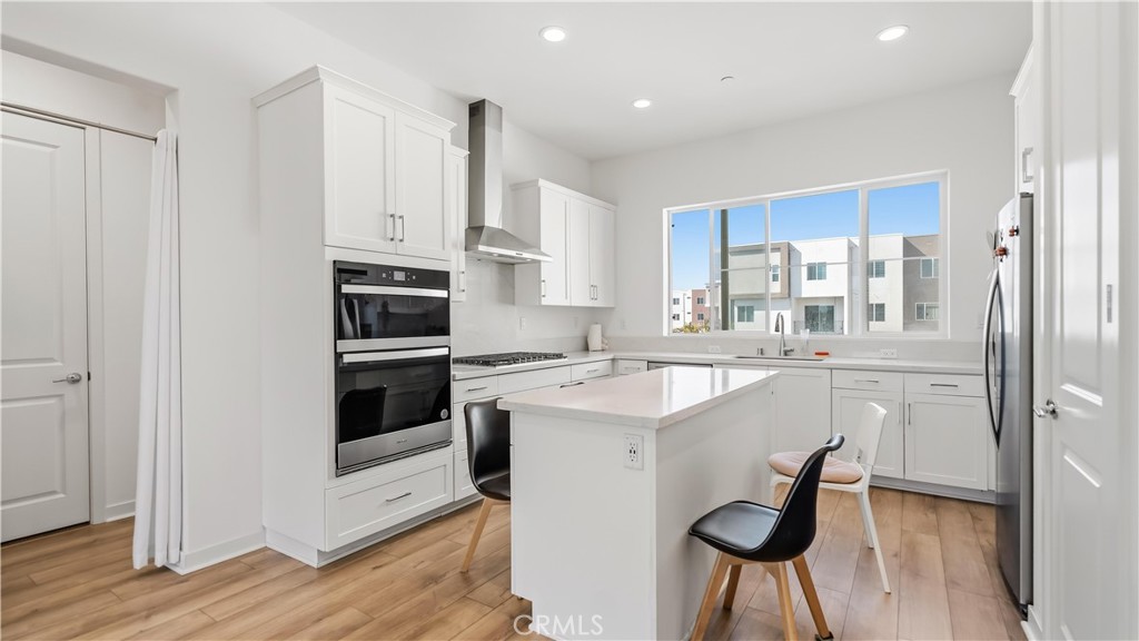 145 Culture, Irvine CA 92618 - photo 3