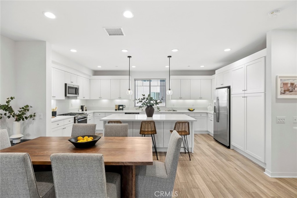 145 Episode, Irvine CA 92618 - photo 7