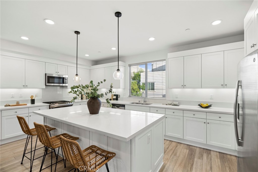 145 Episode, Irvine CA 92618 - photo 11