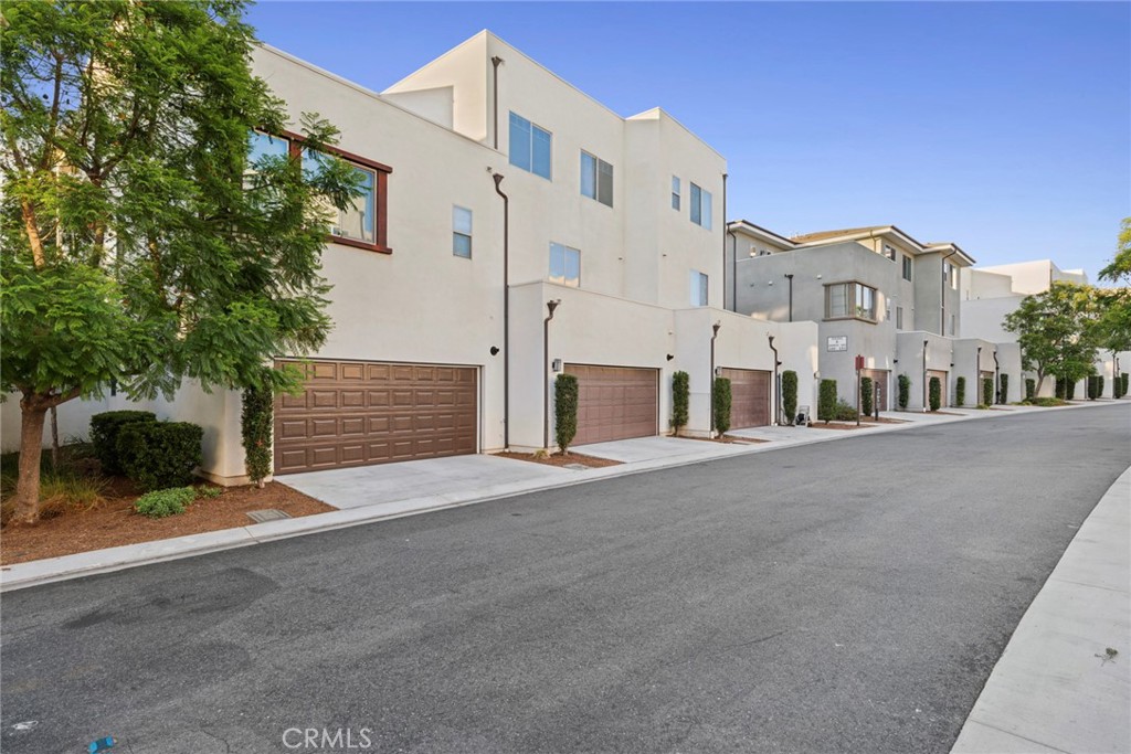 145 Episode, Irvine CA 92618 - photo 37