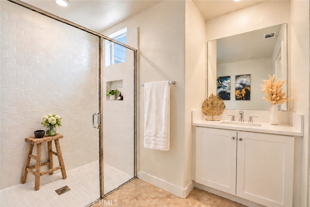 146 Abacus, Irvine CA 92618 - photo 3