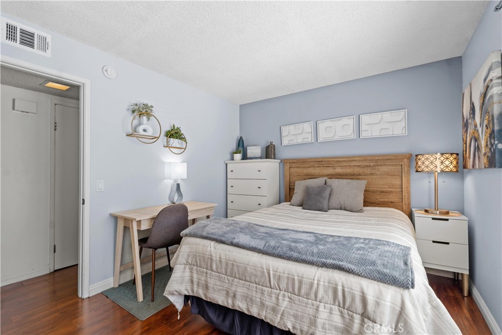 146 Echo 58, Irvine CA 92614 - photo 20