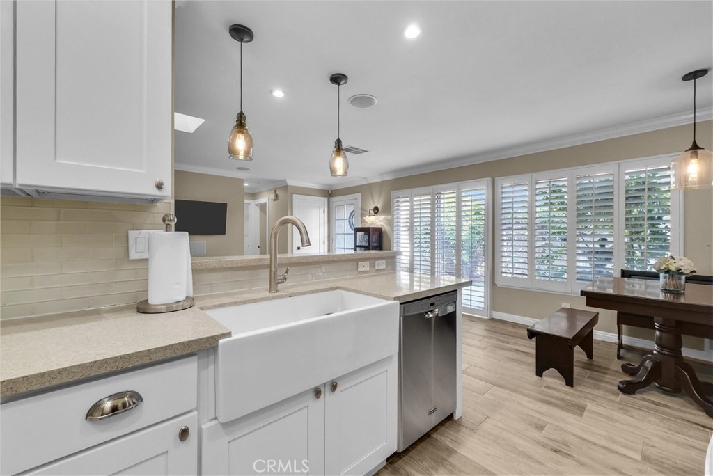 146 Orchard, Irvine CA 92618 - photo 3