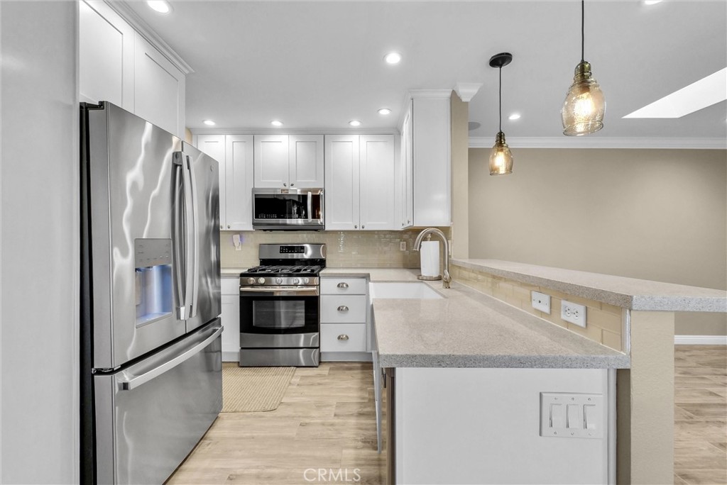 146 Orchard, Irvine CA 92618 - photo 4