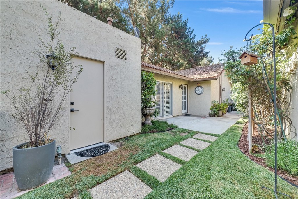 side garage door access to the yard - 146 Orchard, Irvine CA 92618 - photo 25