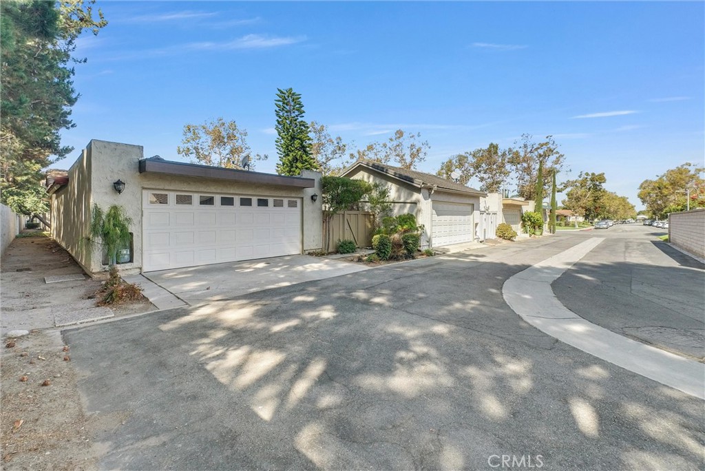 Garage location is at a cul-de-sac - 146 Orchard, Irvine CA 92618 - photo 33