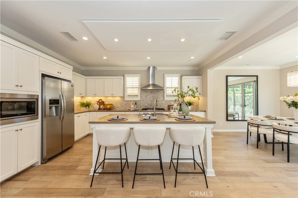 146 Rotunda, Irvine CA 92620 - photo 3