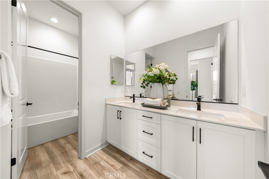 147 Culture, Irvine CA 92618 - photo 32