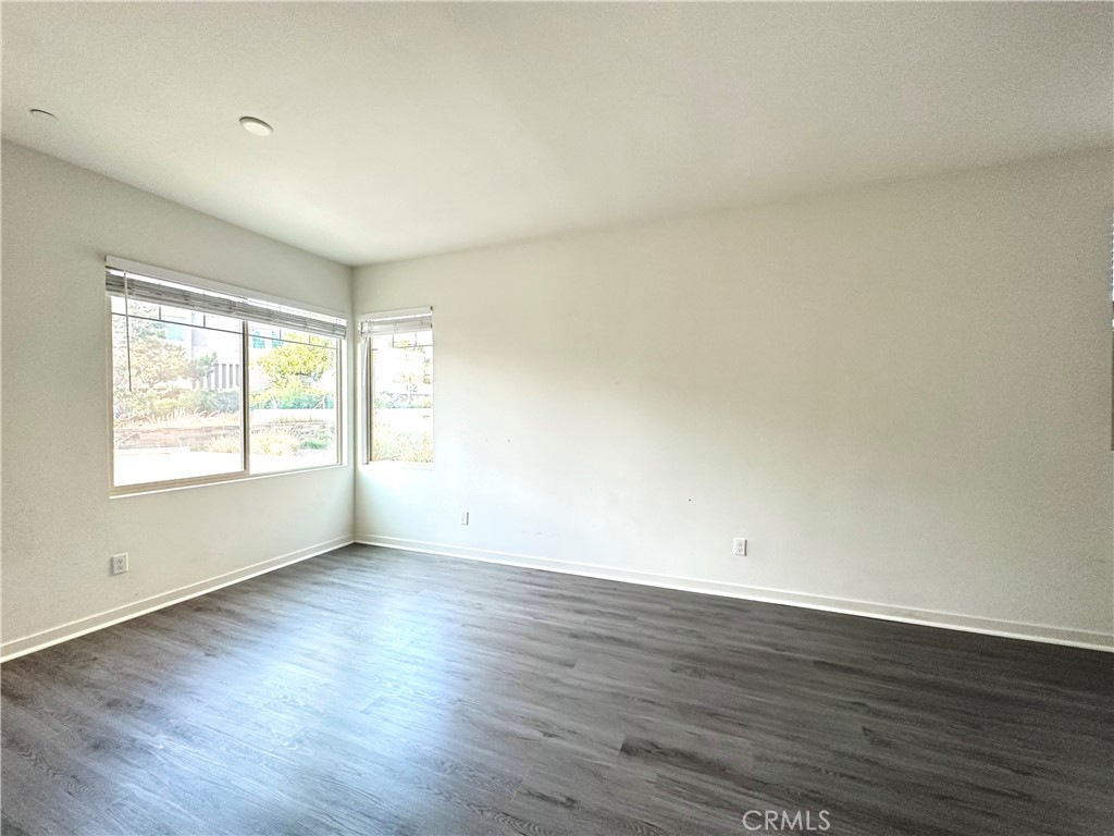 147 Episode, Irvine CA 92618 - photo 5