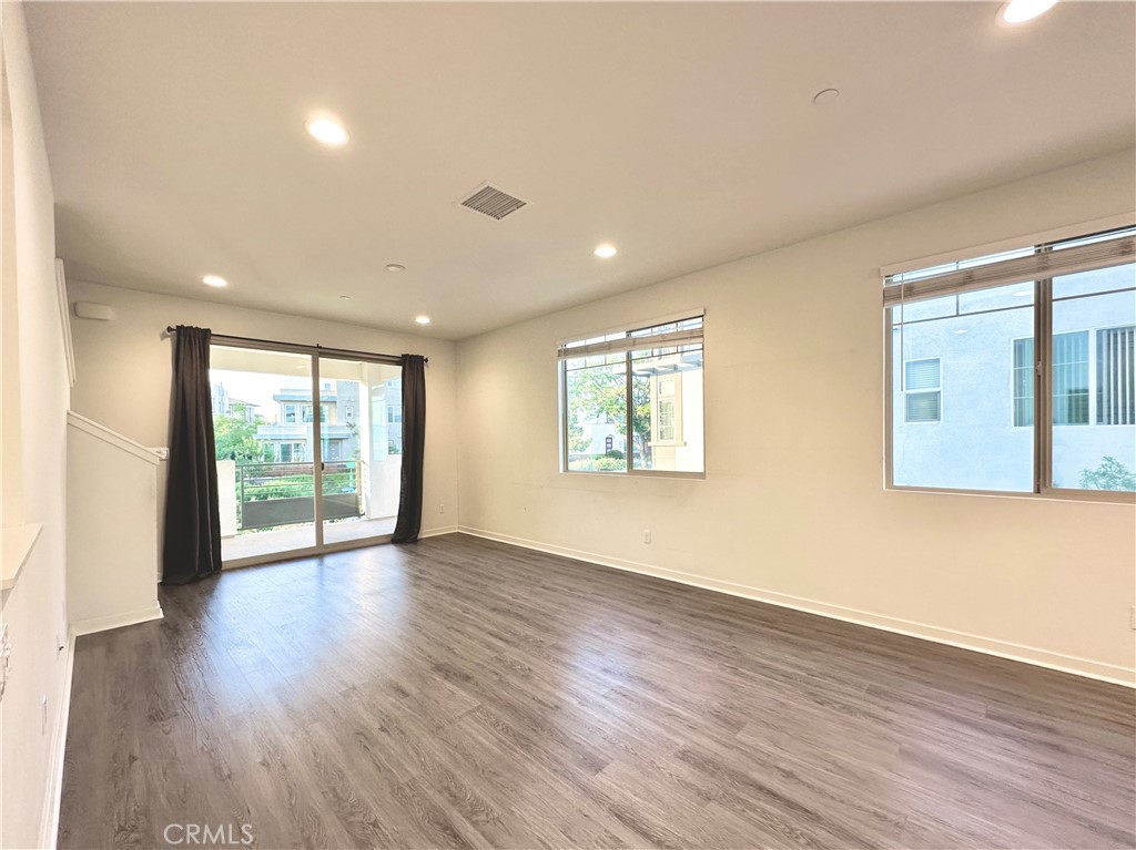 147 Episode, Irvine CA 92618 - photo 11