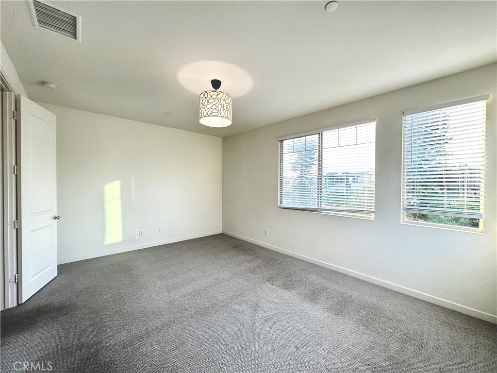 147 Episode, Irvine CA 92618 - photo 25
