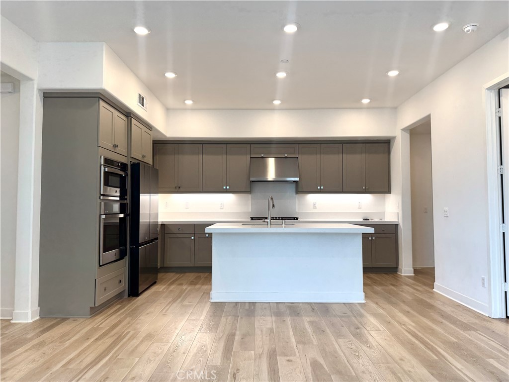 147 Sash, Irvine CA 92618 - photo 3
