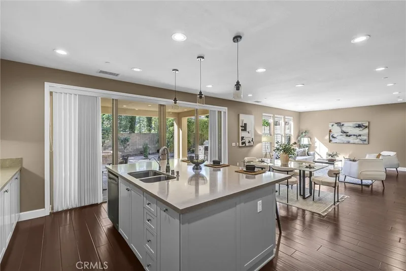147 Yellow Daisy, Irvine, CA 92618