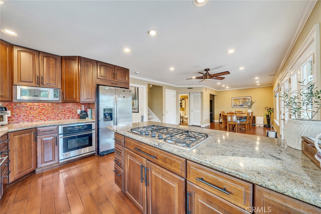 14751 Deer Park St, Irvine CA 92604 - photo 15