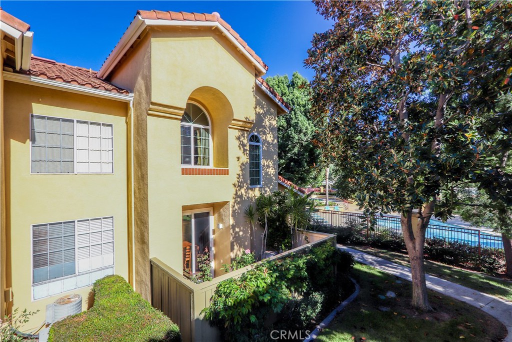 Corner Unit - 148 Alicante Aisle, Irvine CA 92614 - photo 16