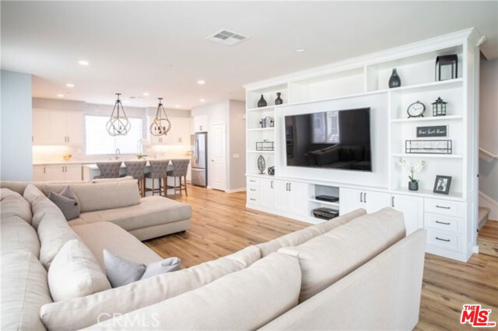 148 Terrapin, Irvine CA 92618 - photo 4