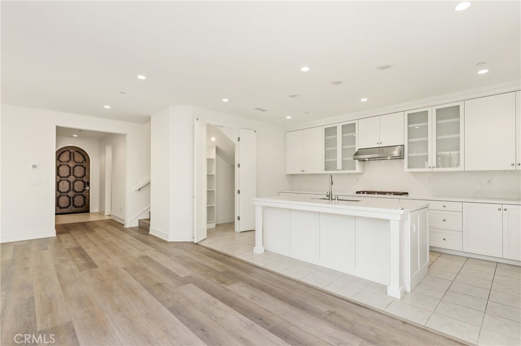148 Villa Rdg, Irvine CA 92602 - photo 4
