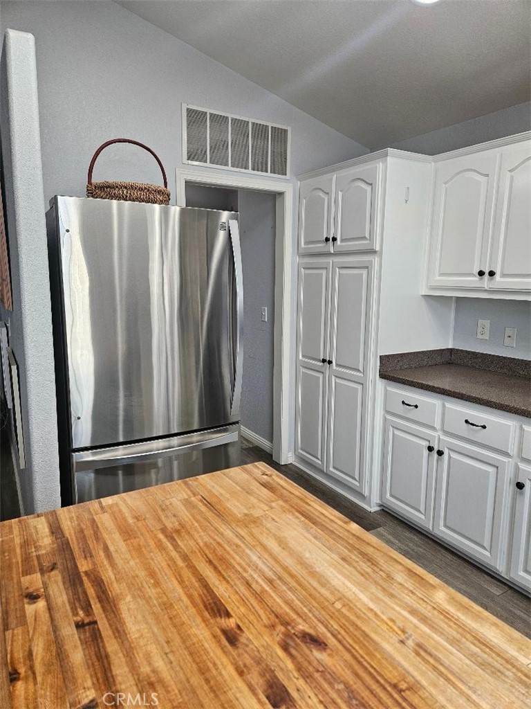 Kitchen 3 - 14851 Jeffrey Rd, SPC 142, Irvine CA 92618 - photo 7