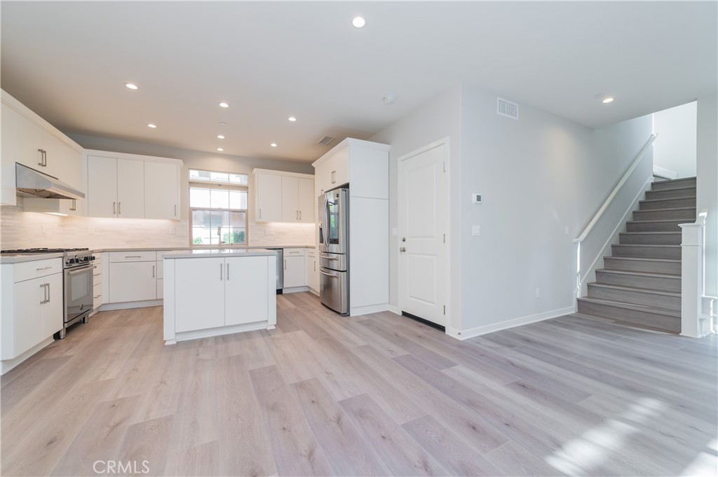 149 Messenger, Irvine CA 92618 - photo 4