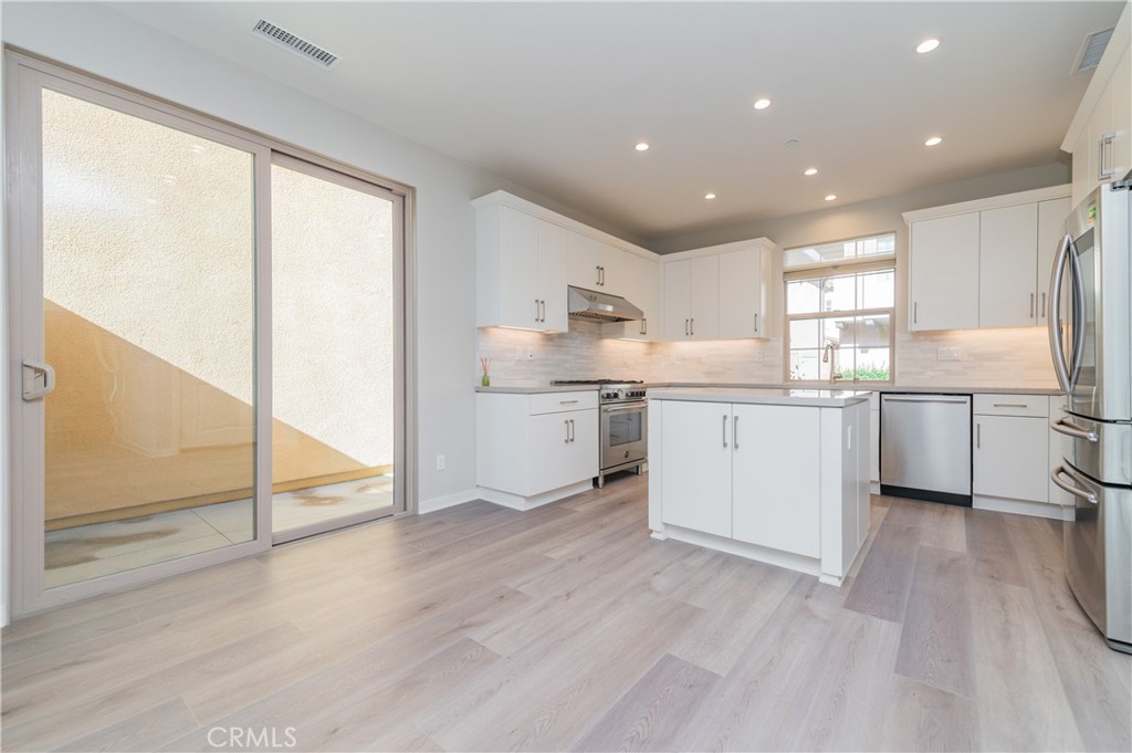 149 Messenger, Irvine CA 92618 - photo 8
