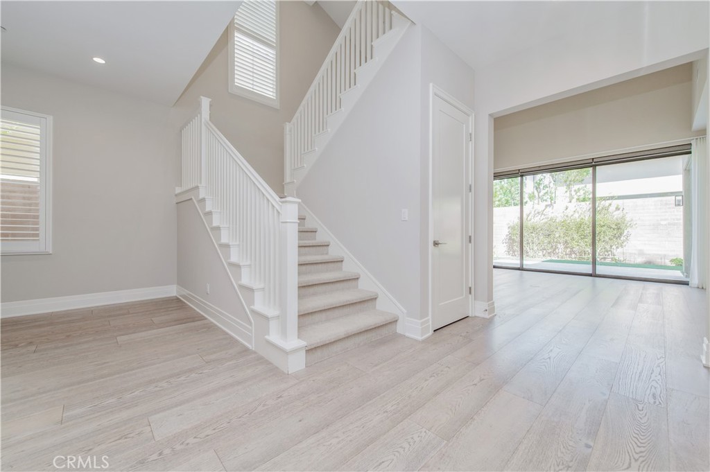149 Roscomare, Irvine CA 92602 - photo 4