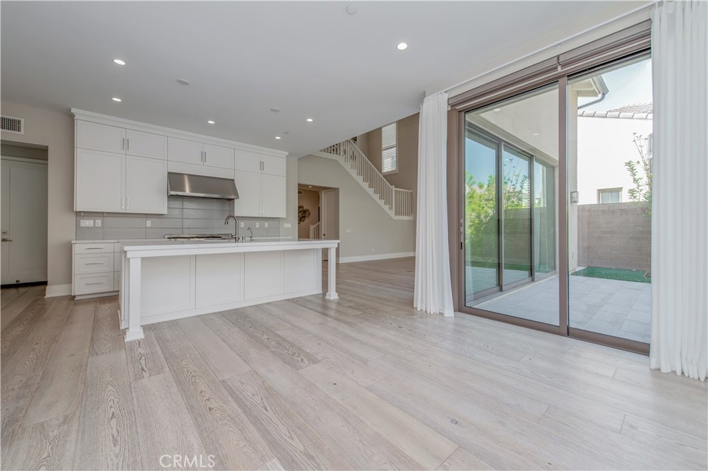 149 Roscomare, Irvine CA 92602 - photo 15