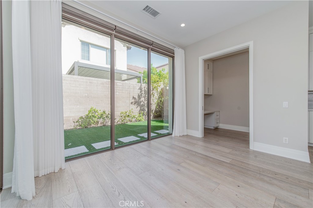 149 Roscomare, Irvine CA 92602 - photo 17
