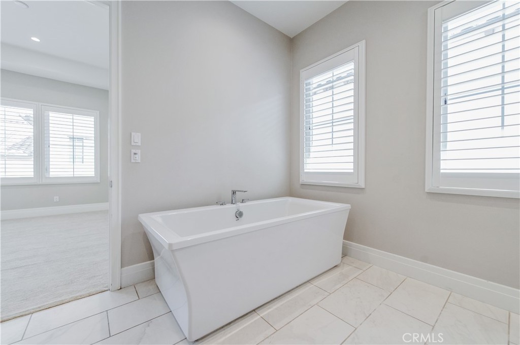 149 Roscomare, Irvine CA 92602 - photo 31