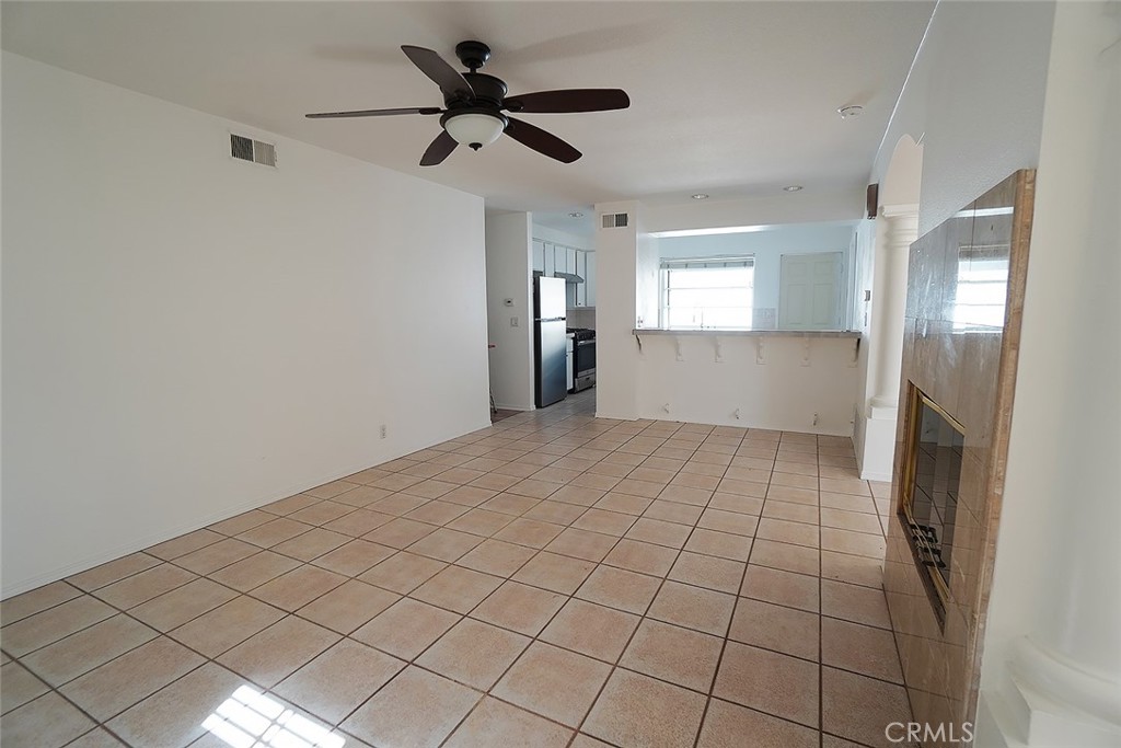 14925 Laurelgrove Circle, Irvine CA 92604 - photo 4