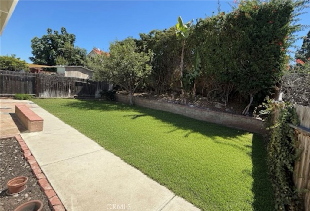 Large private yard - 14942 Waverly Lane, Irvine CA 92604 - photo 5