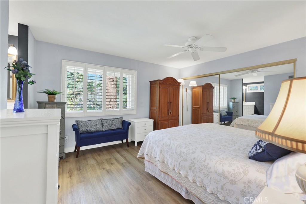 Nice size primary bedroom with ensuite bath. - 15 Snapdragon 8, Irvine CA 92604 - photo 18
